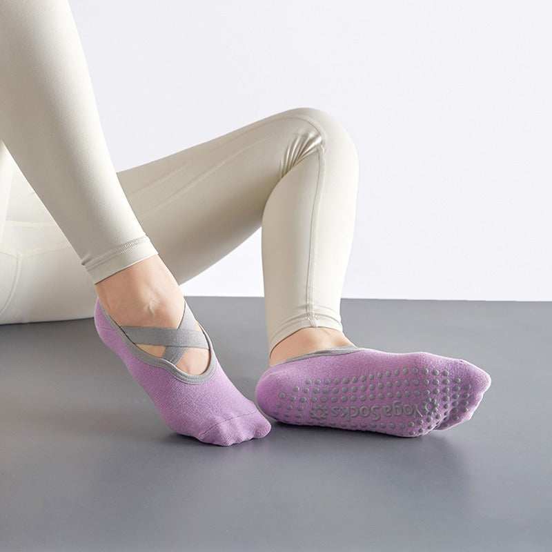 No-Slip Grip Socks Non-Skid Design for Kids & Adults